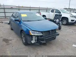 3VW2B7AJ2HM332272 2017 VOLKSWAGEN JETTA