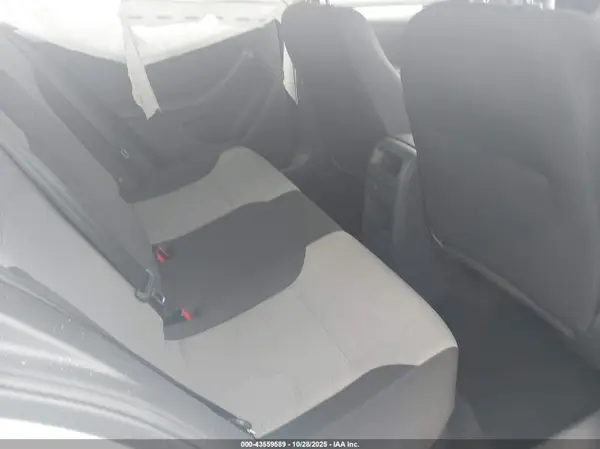 3VW2B7AJ2HM335494 2017 VOLKSWAGEN JETTA - Image 8