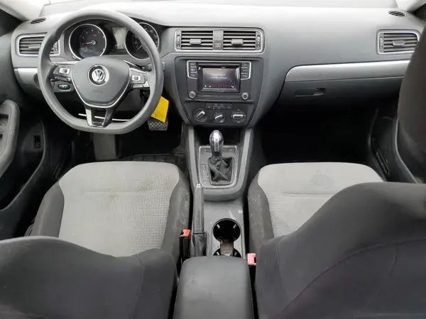 3VW2B7AJ2HM335642 2017 VOLKSWAGEN JETTA - Image 8