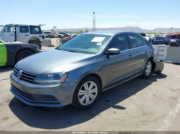 3VW2B7AJ2HM337763 2017 VOLKSWAGEN JETTA - Image 2