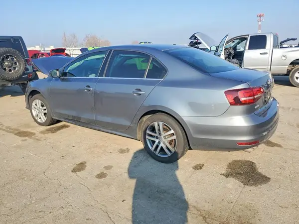 3VW2B7AJ2HM337892 2017 VOLKSWAGEN JETTA - Image 2