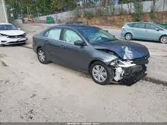 3VW2B7AJ2HM338184 2017 VOLKSWAGEN JETTA