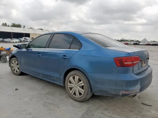 3VW2B7AJ2HM342106 2017 VOLKSWAGEN JETTA - Image 2