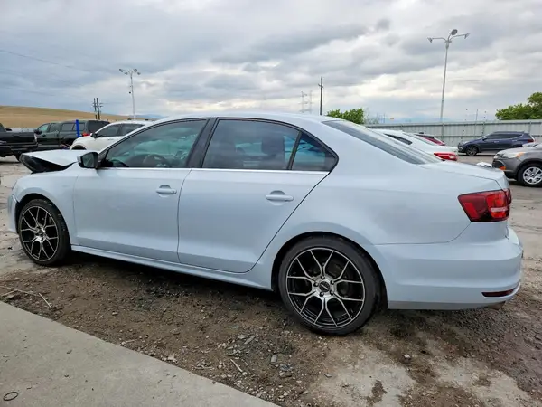 3VW2B7AJ2HM347239 2017 VOLKSWAGEN JETTA - Image 2