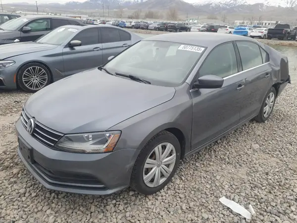 3VW2B7AJ2HM348472 2017 VOLKSWAGEN JETTA - Image 1