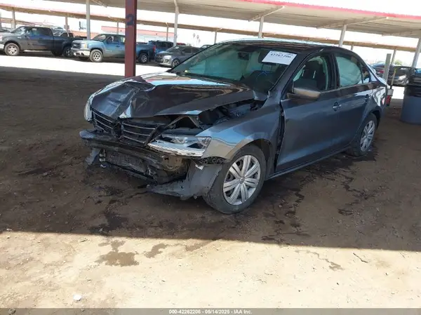 3VW2B7AJ2HM350559 2017 VOLKSWAGEN JETTA - Image 2
