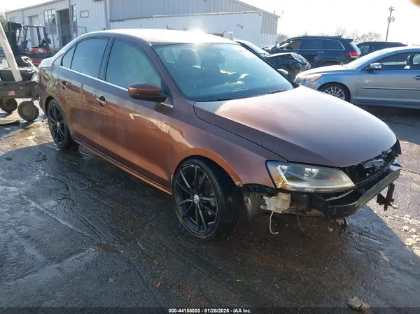 3VW2B7AJ2HM365210 2017 VOLKSWAGEN JETTA - Image 1