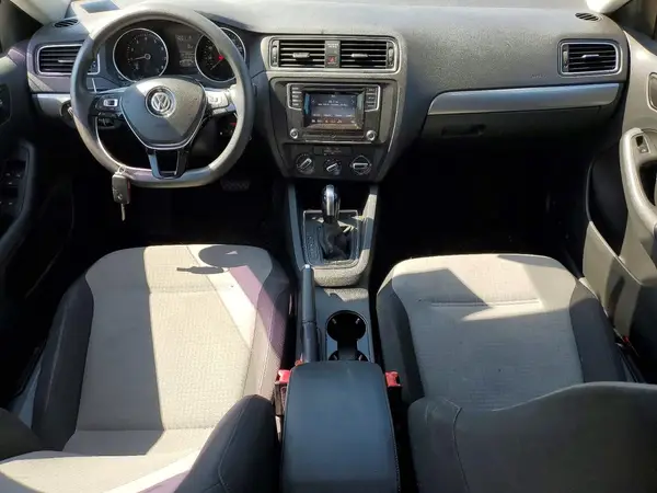 3VW2B7AJ2HM373758 2017 VOLKSWAGEN JETTA - Image 8