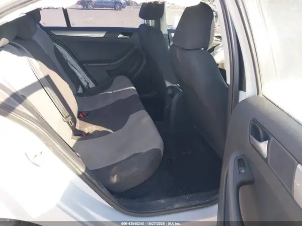 3VW2B7AJ2HM376952 2017 VOLKSWAGEN JETTA - Image 8