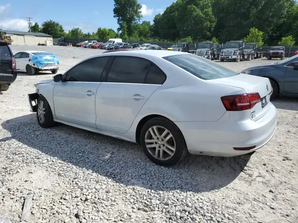 3VW2B7AJ2HM379611 2017 VOLKSWAGEN JETTA - Image 2