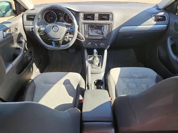3VW2B7AJ2HM380032 2017 VOLKSWAGEN JETTA - Image 8