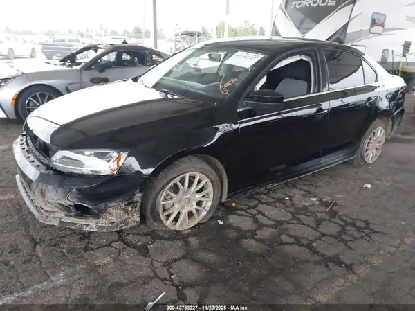 3VW2B7AJ2HM385750 2017 VOLKSWAGEN JETTA - Image 2