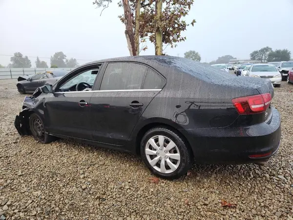 3VW2B7AJ2HM386087 2017 VOLKSWAGEN JETTA - Image 2