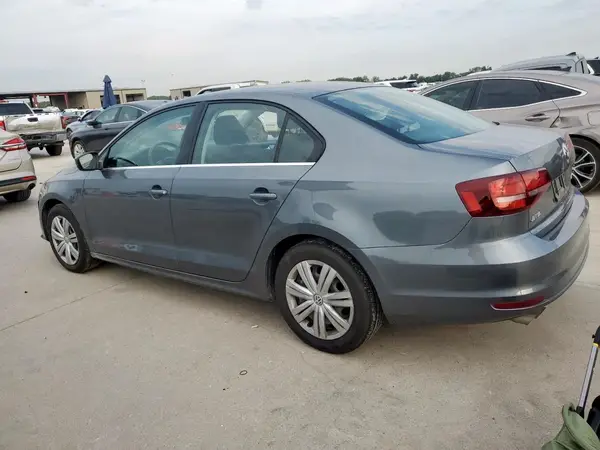 3VW2B7AJ2HM399745 2017 VOLKSWAGEN JETTA - Image 2