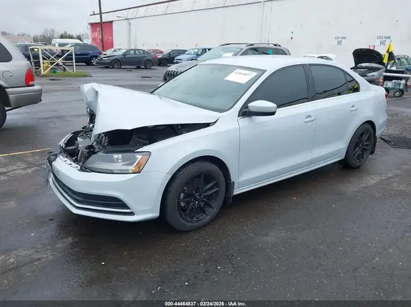3VW2B7AJ2HM405866 2017 VOLKSWAGEN JETTA - Image 2