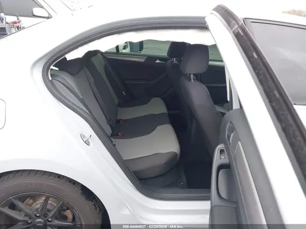 3VW2B7AJ2HM405866 2017 VOLKSWAGEN JETTA - Image 8