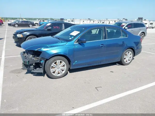 3VW2B7AJ2HM412932 2017 VOLKSWAGEN JETTA - Image 2