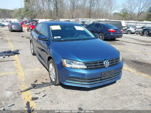 3VW2B7AJ2JM203924 2018 VOLKSWAGEN JETTA - Image 1