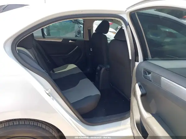 3VW2B7AJ2JM204216 2018 VOLKSWAGEN JETTA - Image 8