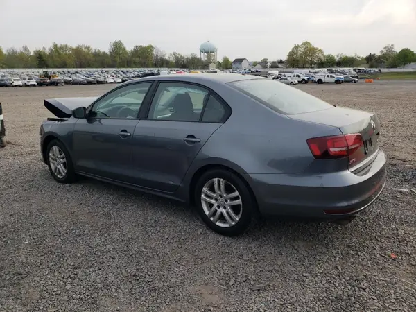 3VW2B7AJ2JM208797 2018 VOLKSWAGEN JETTA - Image 2