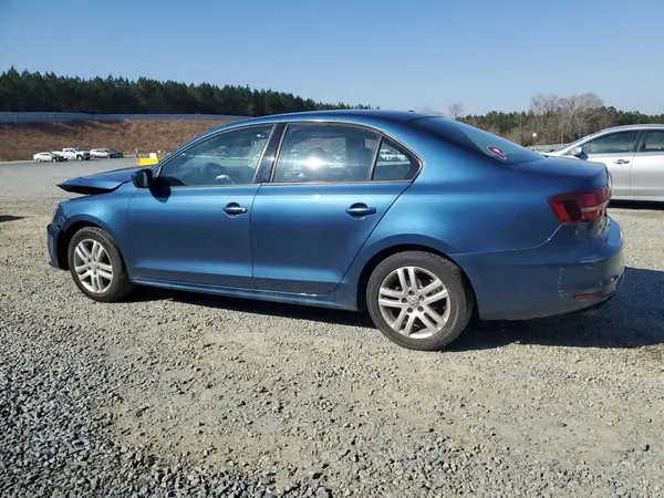 3VW2B7AJ2JM225471 2018 VOLKSWAGEN JETTA - Image 2