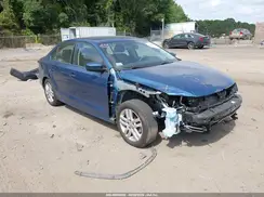 3VW2B7AJ2JM226040 2018 VOLKSWAGEN JETTA