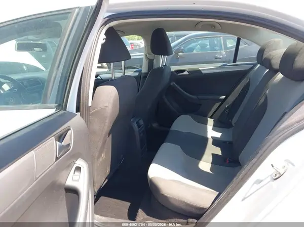 3VW2B7AJ2JM245073 2018 VOLKSWAGEN JETTA - Image 8