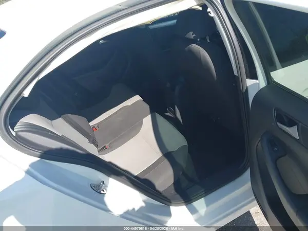 3VW2B7AJ2JM254503 2018 VOLKSWAGEN JETTA - Image 8