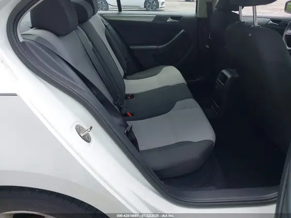 3VW2B7AJ2JM261192 2018 VOLKSWAGEN JETTA - Image 8