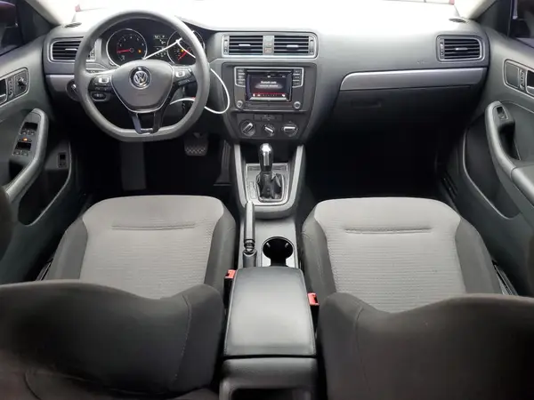 3VW2B7AJ3HM201805 2017 VOLKSWAGEN JETTA - Image 8