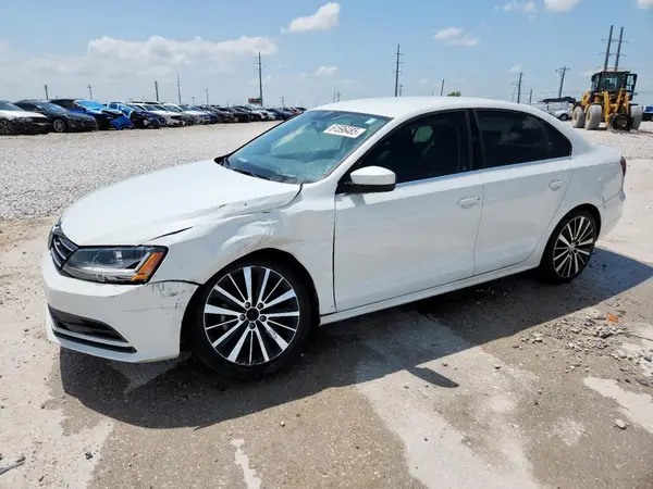 3VW2B7AJ3HM228941 2017 VOLKSWAGEN JETTA - Image 1