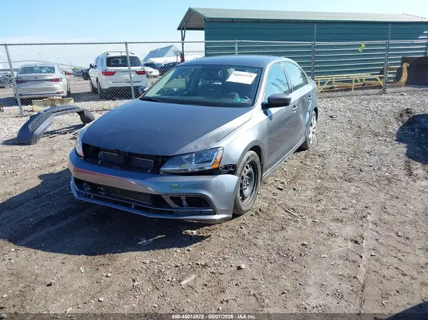 3VW2B7AJ3HM231046 2017 VOLKSWAGEN JETTA - Image 2