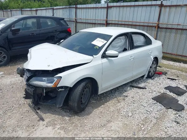 3VW2B7AJ3HM236621 2017 VOLKSWAGEN JETTA - Image 2