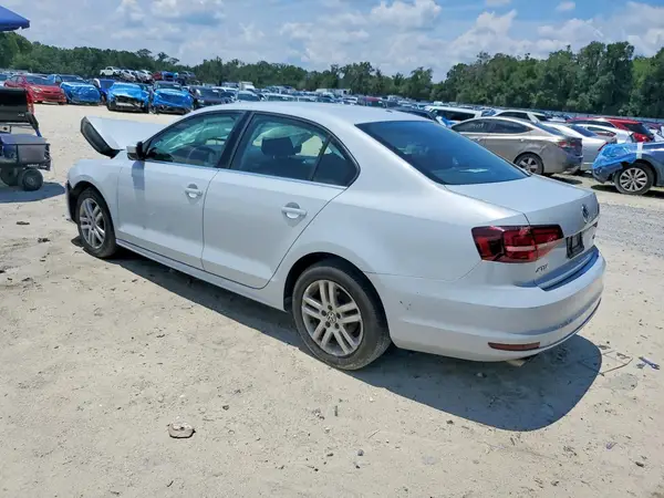 3VW2B7AJ3HM246064 2017 VOLKSWAGEN JETTA - Image 2