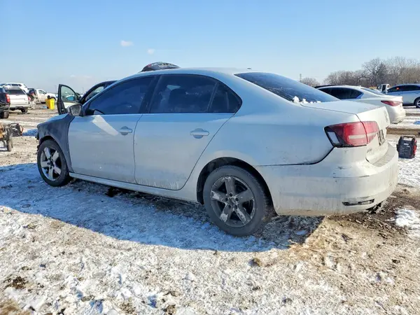 3VW2B7AJ3HM254049 2017 VOLKSWAGEN JETTA - Image 2