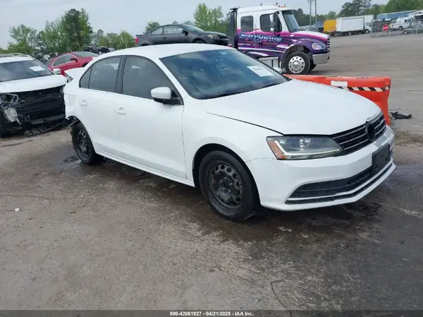 3VW2B7AJ3HM255024 2017 VOLKSWAGEN JETTA - Image 1