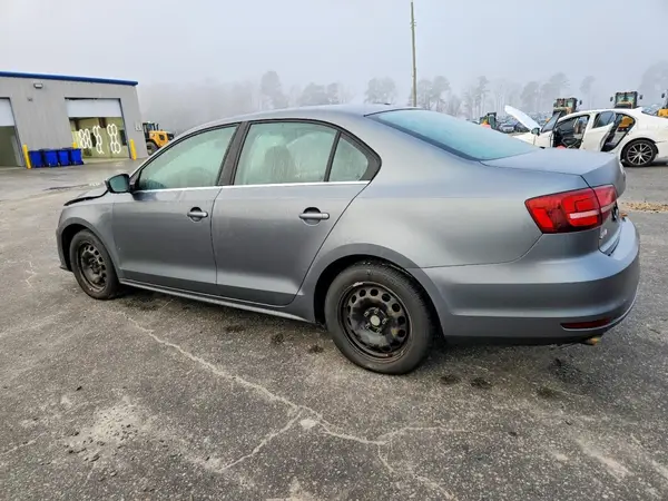 3VW2B7AJ3HM260191 2017 VOLKSWAGEN JETTA - Image 2