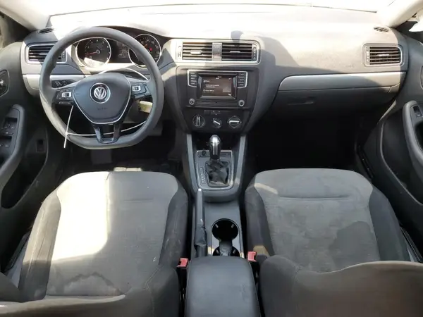 3VW2B7AJ3HM260983 2017 VOLKSWAGEN JETTA - Image 8