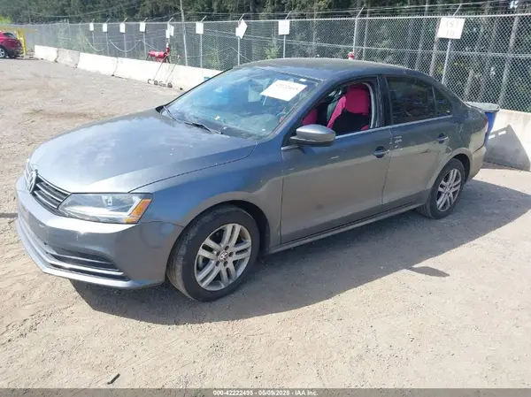 3VW2B7AJ3HM270834 2017 VOLKSWAGEN JETTA - Image 2