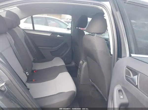 3VW2B7AJ3HM272650 2017 VOLKSWAGEN JETTA - Image 8