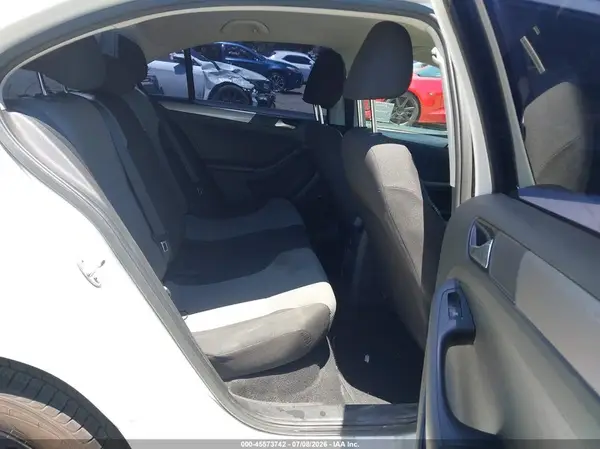 3VW2B7AJ3HM280506 2017 VOLKSWAGEN JETTA - Image 8