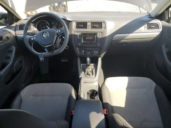3VW2B7AJ3HM282238 2017 VOLKSWAGEN JETTA - Image 8