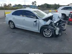 3VW2B7AJ3HM285723 2017 VOLKSWAGEN JETTA