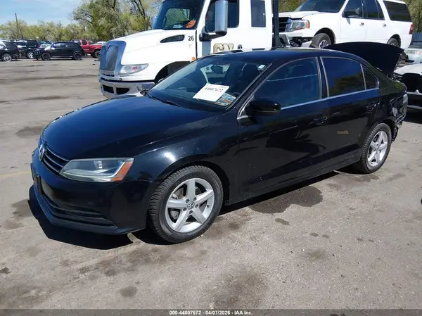 3VW2B7AJ3HM292574 2017 VOLKSWAGEN JETTA - Image 2
