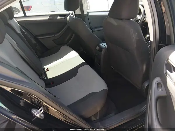 3VW2B7AJ3HM292574 2017 VOLKSWAGEN JETTA - Image 8