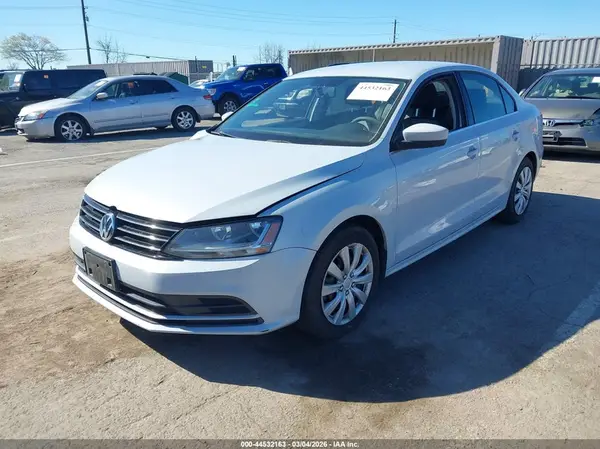 3VW2B7AJ3HM293627 2017 VOLKSWAGEN JETTA - Image 2