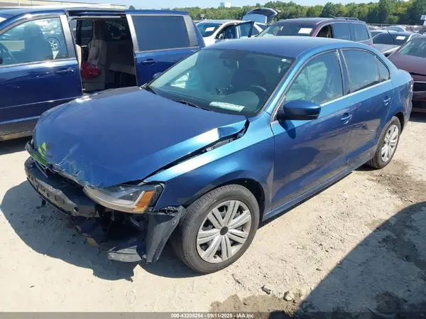 3VW2B7AJ3HM298486 2017 VOLKSWAGEN JETTA - Image 2
