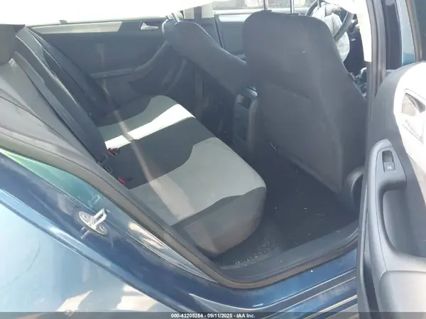 3VW2B7AJ3HM298486 2017 VOLKSWAGEN JETTA - Image 8
