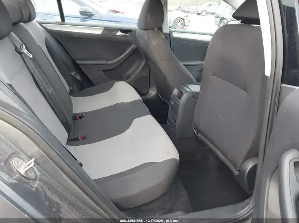 3VW2B7AJ3HM301418 2017 VOLKSWAGEN JETTA - Image 8