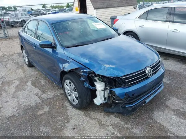 3VW2B7AJ3HM301970 2017 VOLKSWAGEN JETTA - Image 1